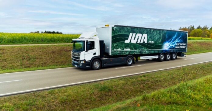 JUNA, que acaba de empezar a operar junto con un primer cliente pionero, está impulsando la electrificación de la logística por carretera, atendiendo a la creciente demanda de transporte con bajas emisiones.