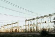 China lidera la era de los electroestados frente a los petroestados