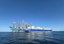 La unidad flotante FLNG de New Fortress Energy en Altamira suspende operaciones por falla mecánica